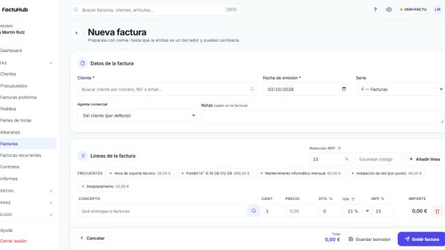 Formulario de nueva factura en FactuHub con la retención de IRPF y las líneas
